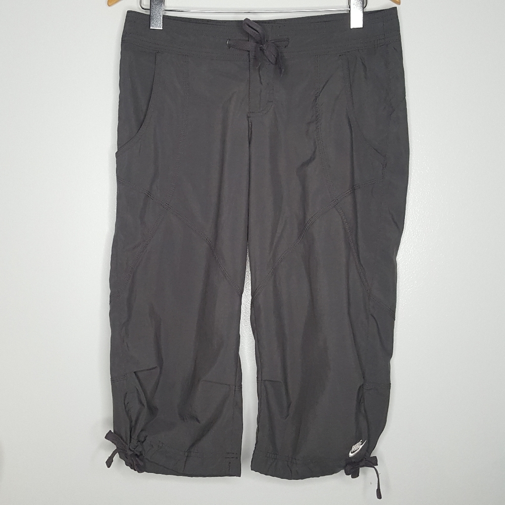 Nike Capri Gray High Rise Drawstring Lightweight Pants Size Small